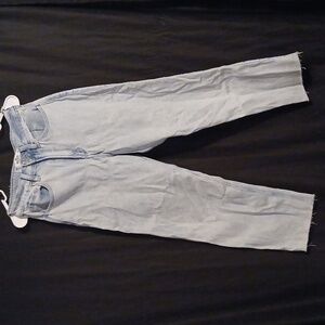 Trendy Hollister Jeans!